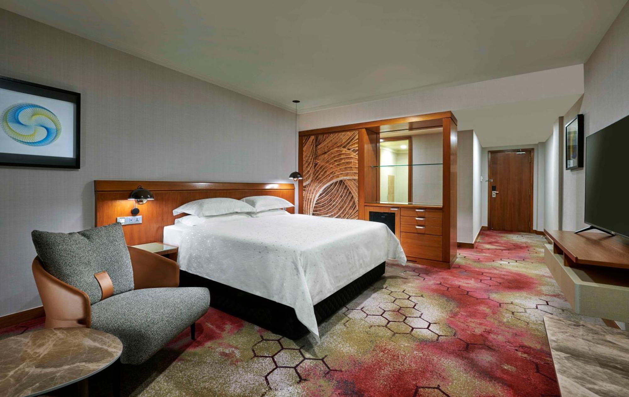 Concorde Hotel 4*