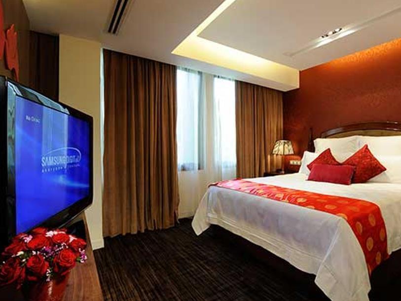 Concorde Hotel 4*